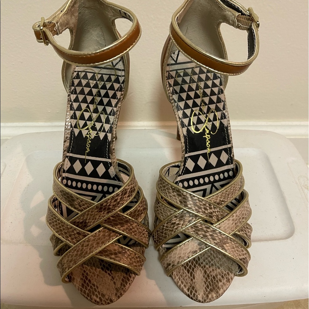 Women heels
